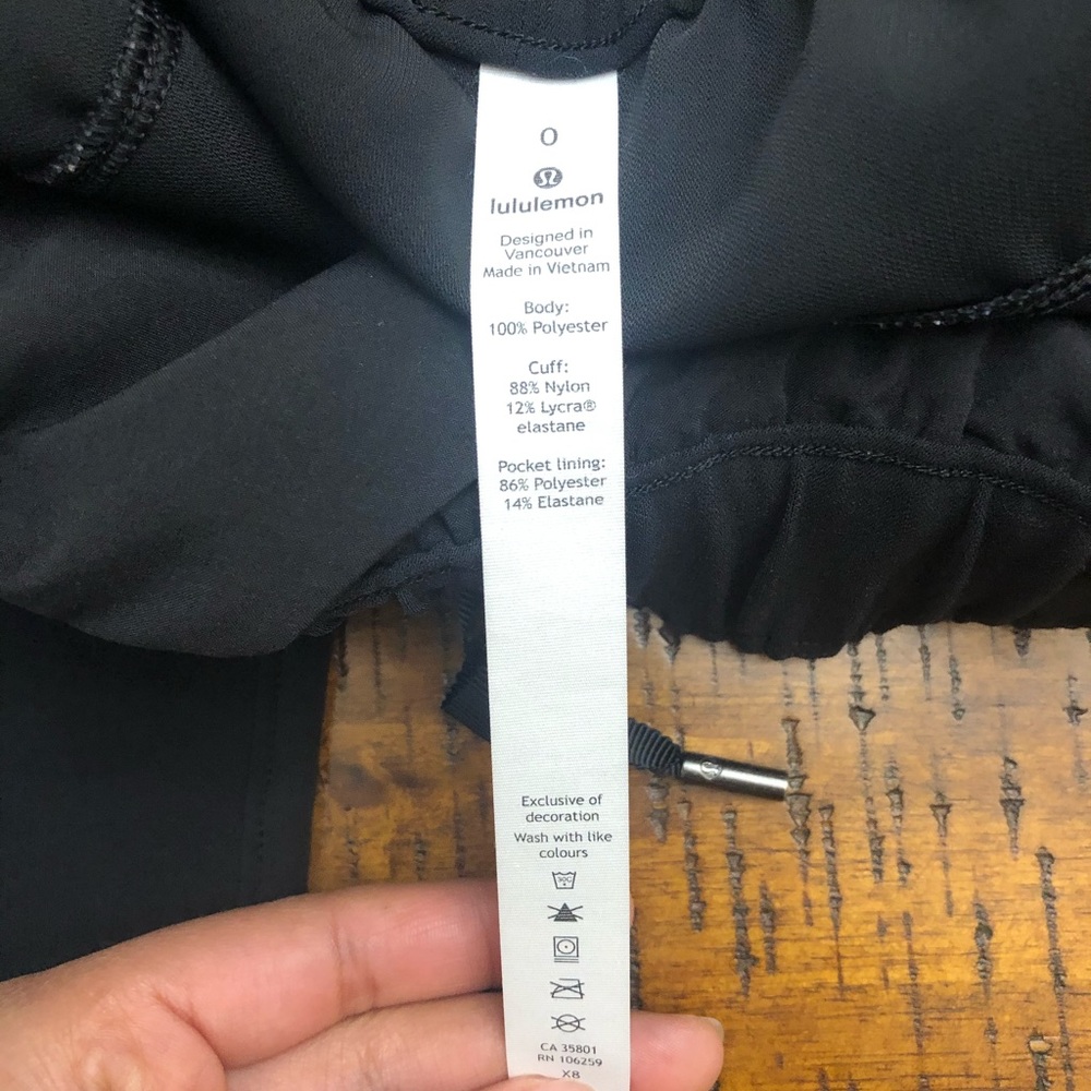 NWOT Lululemon On the Fly Jogger *Woven - Picture 6 of 8